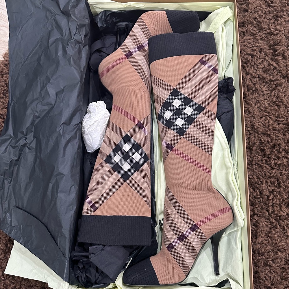 Burberry Sock boot